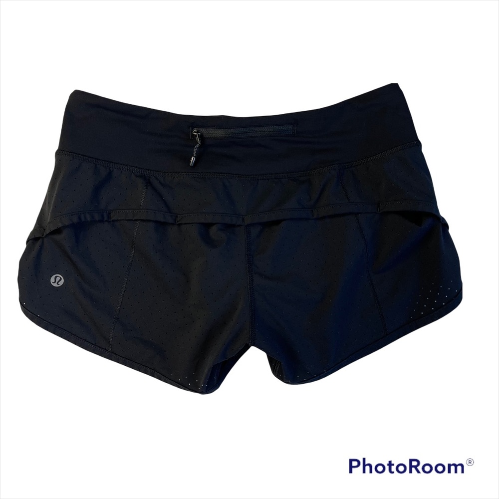 Lululemon Speed Short (Perforated 2.5") Size 4